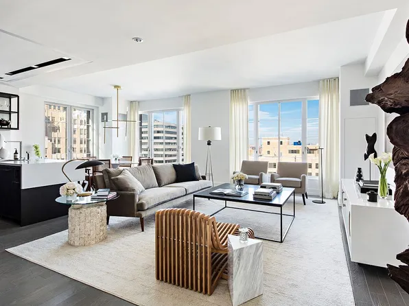 70 Charlton St APT 20E, New York, NY 10014