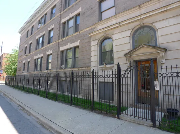 925 E 61st St #3, Chicago, IL 60637