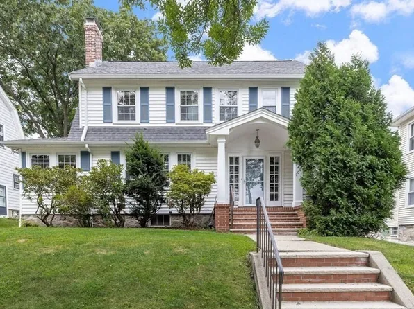 100 Russett Rd, West Roxbury, MA 02132