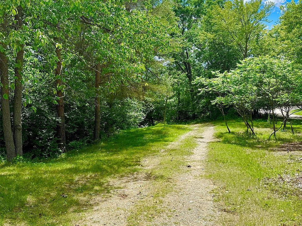 1st image of 7285 Parkwood Dr