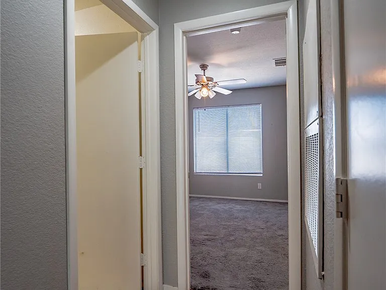 1401 Linnbaker Ln #202 — Photo 13