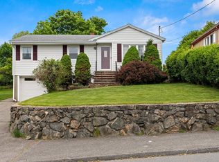 6 Valley St, Salem, MA 01970