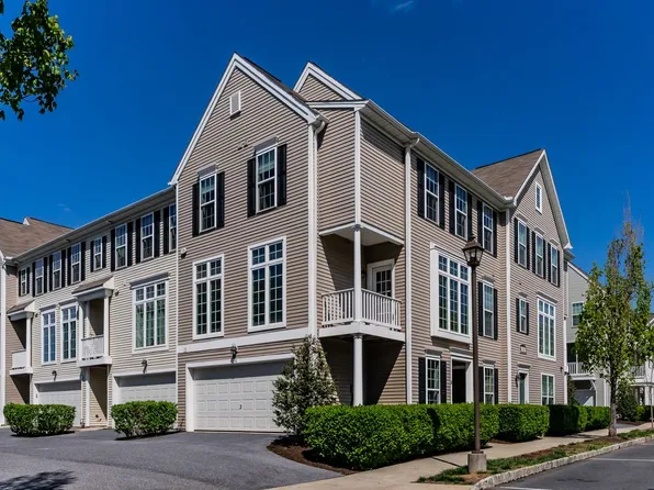 3030 Meridian Cmns Unit A, Mechanicsburg, PA 17055