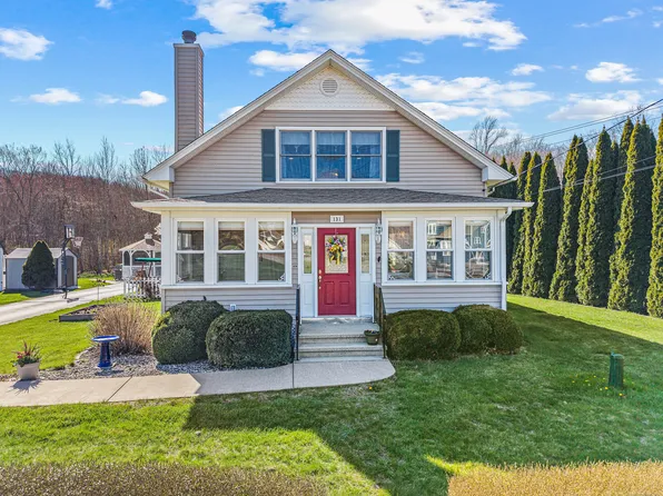 131 Norwich Salem Turnpike, Montville, CT 06370