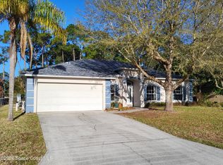 520 Holmes Ave NW, Palm Bay, FL 32907