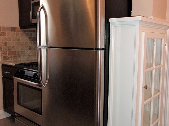 5th image of 1712 N Indiana Ave APT 5