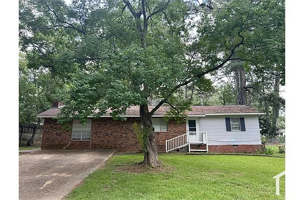 Building Photo - 3118 Shirley Dr