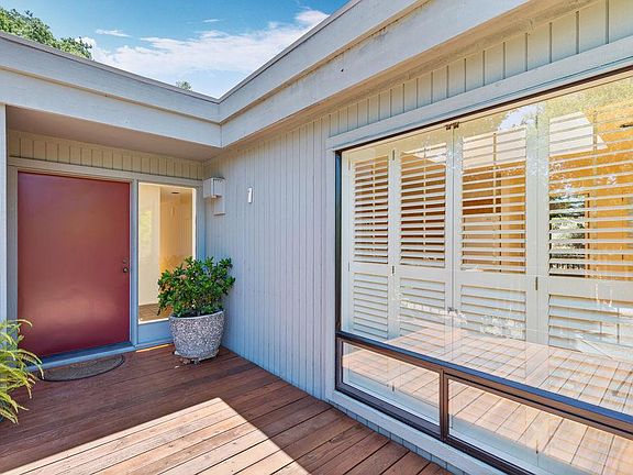 3rd image of 3 Woodfern St