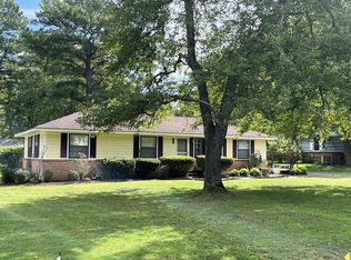 137 Meadow Ln, Paris, TN 38242
