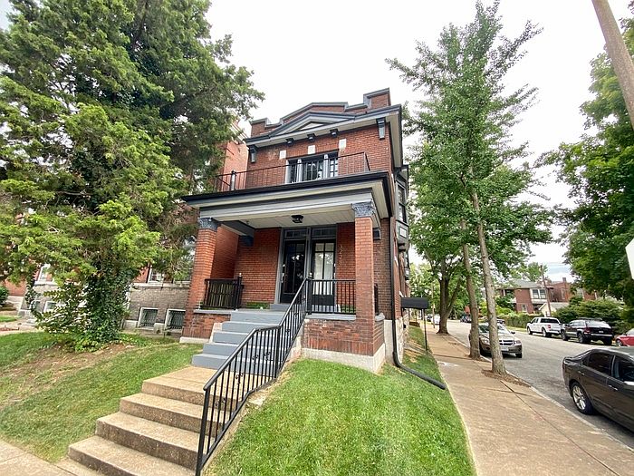 1st image of 3226 Magnolia Ave