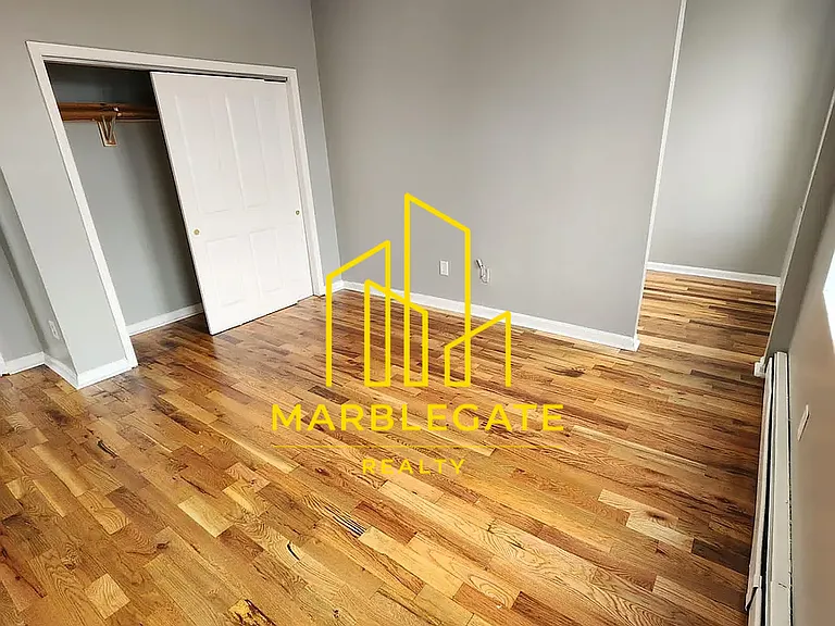 136 S 7th St #33R — Photo 7