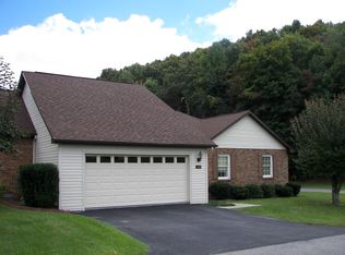 57 Quail Valley, Princeton, WV 24740