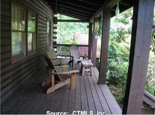 2 Lloyd Rd, Waterford, CT 06385