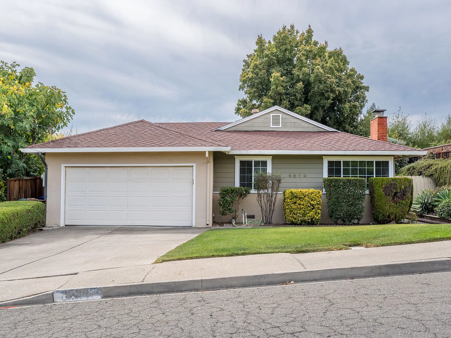 3 bed, 1297 sqft, $3,500 — Photo 1