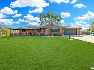 25857 Toboggan Ave, Hopedale, IL 61747