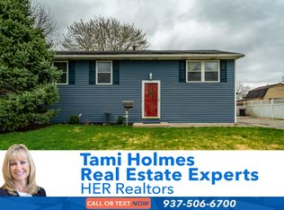 36 Stratmore St, New Carlisle, OH 45344