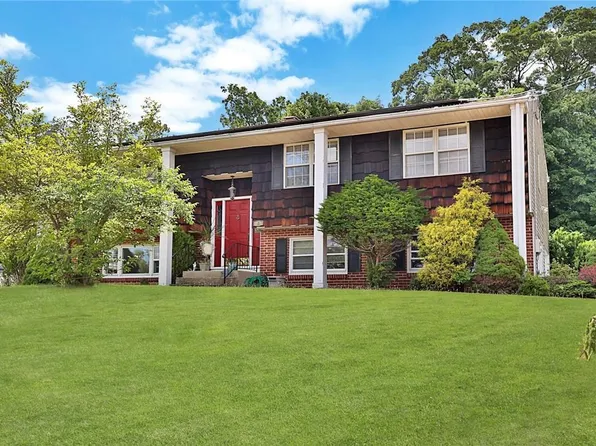 6 Laurel Drive, Stony Point, NY 10980