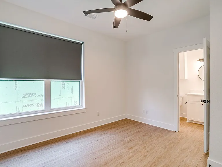 2341 Benbrook Blvd — Photo 64