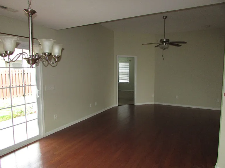4409 Southern Pine Dr SE — Photo 7