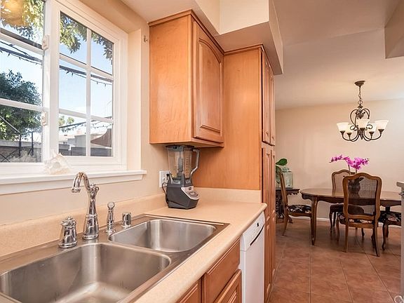 4th image of 9746 Charing Cross Dr