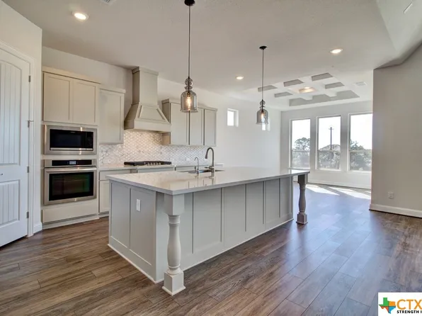 13164 Hallies Cv, Schertz, TX 78154