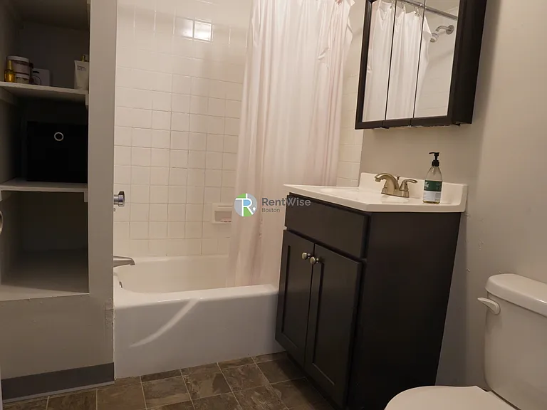 1118 Commonwealth Ave #5 — Photo 8