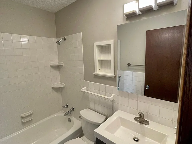 501 78th Ave NE #1 — Photo 40