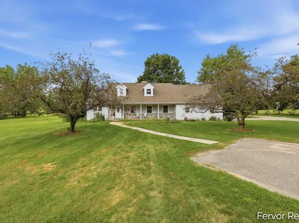 1313 64th St SW, Byron Center, MI 49315