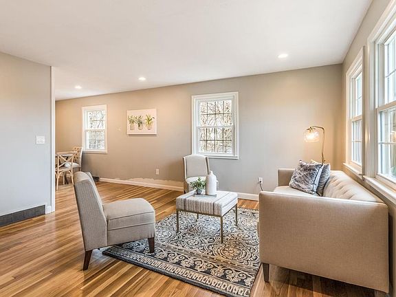 2nd image of 18 Cloverdale Ave