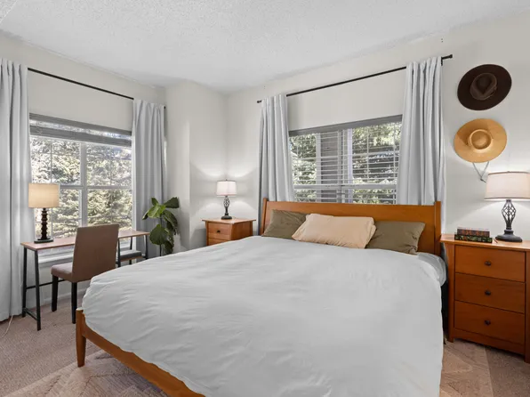 7447 Singing Hills Ct, Boulder, CO 80301