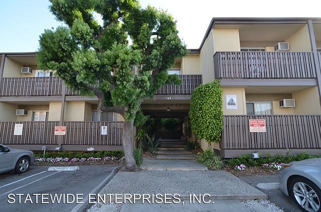 2nd image of 861 Bringham Ave APT 35