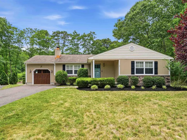 202 Providence Ct, Galloway, NJ 08205