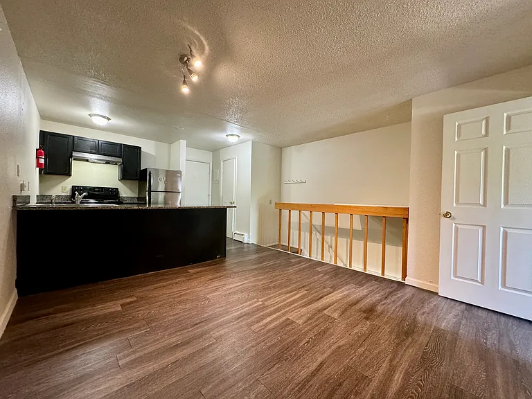 1200 College Ave #121 — Photo 5