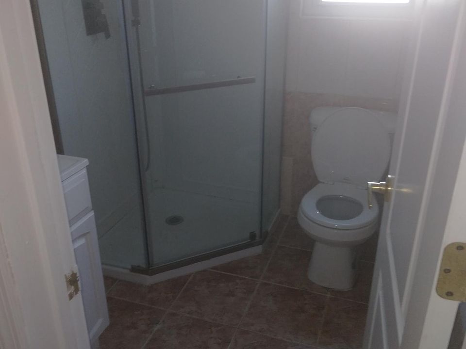 2nd image of 191 Anderson St