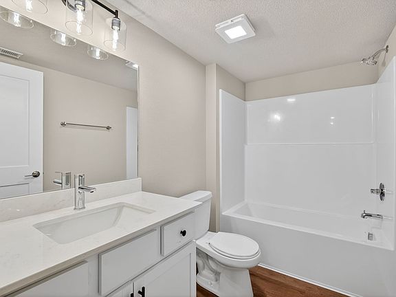 4th image of 100 Lexington Ct #145
