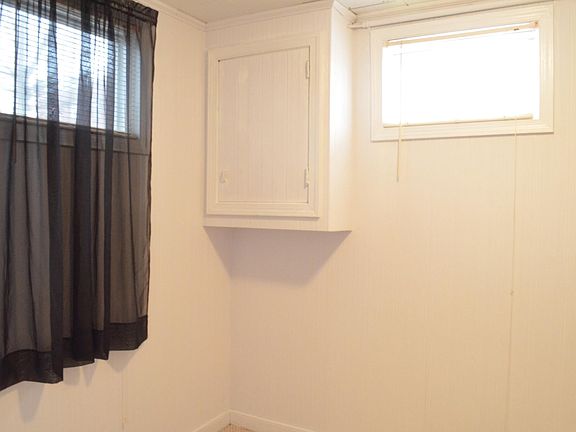 Basement windows - light