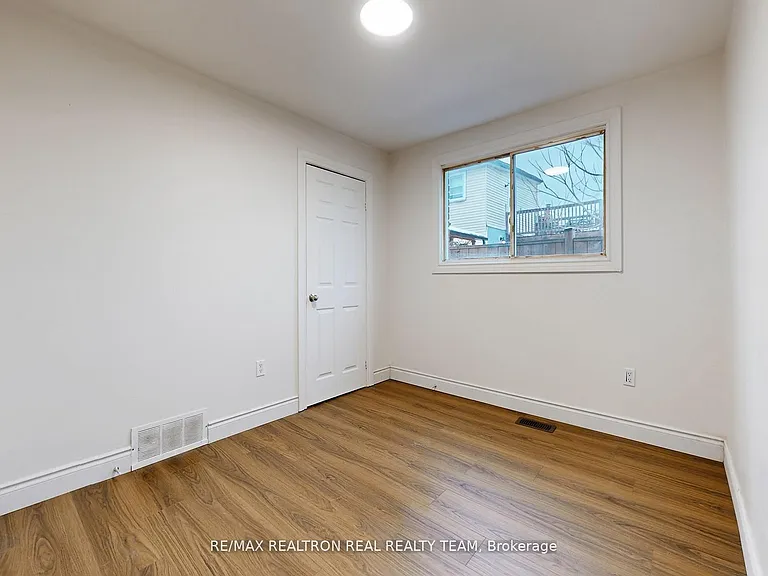 1129 Cannon St E #C1 — Photo 13
