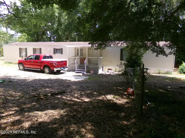 231 6TH Way, Interlachen, FL 32148