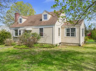 10 Ryegate Rd, Fairfield, CT 06824
