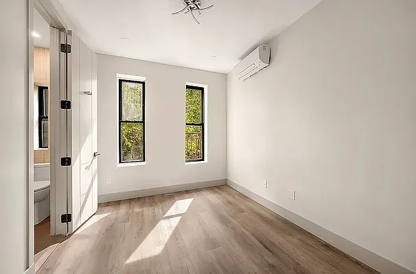 Rented by Voro New York | media 4