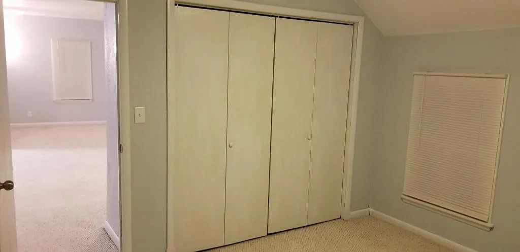 318 4th St SE Apt 2 — Photo 3