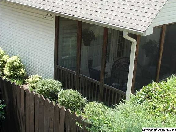 4th image of 4260 Hathaway Ln