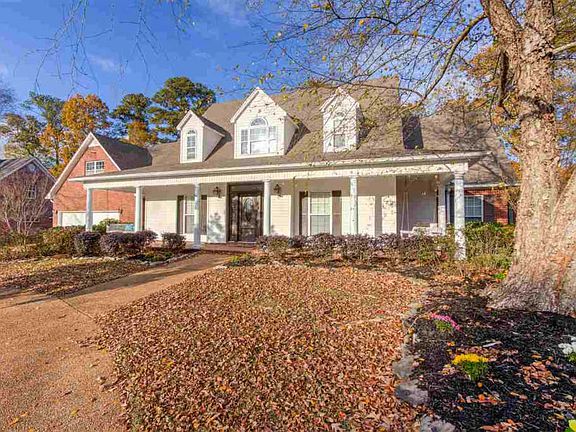 2nd image of 143 Woodlands Green Dr