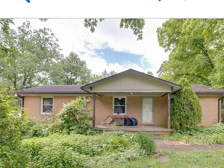 129 Lorraine Dr — Photo 1