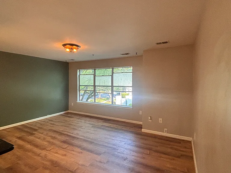 14201 Wolf Creek Pl #6 — Photo 33