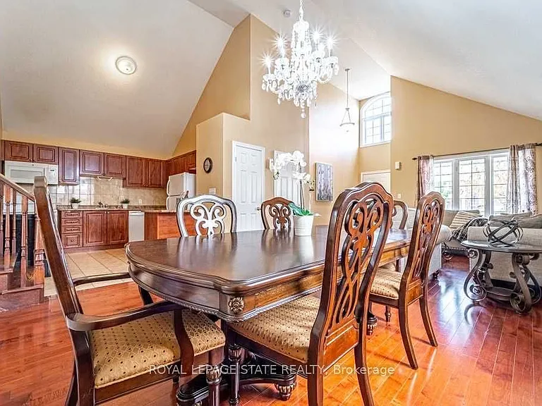 35 McKibbon Ave — Photo 5