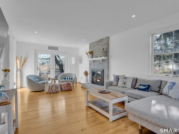 1 Beamon Meadow Place, Old Saybrook, CT 06475