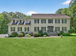 40 Shallow Stream Rd, Carmel, NY 10512