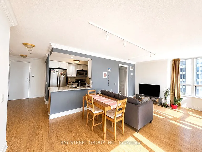 10 Northtown Way #505 — Photo 12