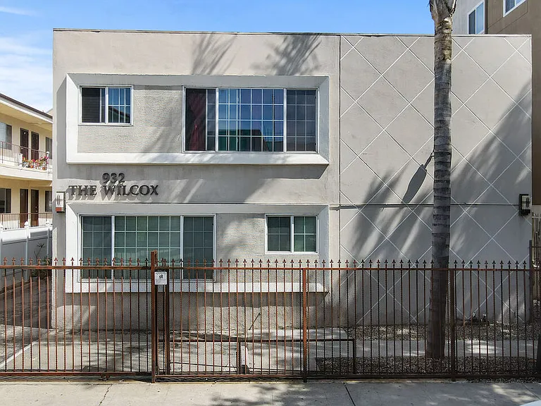932 Wilcox Ave #4 — Photo 27